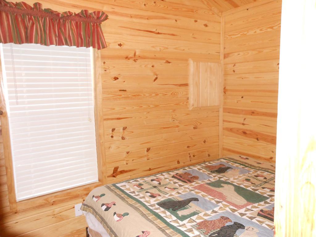 Oakzanita Springs Camping Resort Cabin 1 Descanso Esterno foto