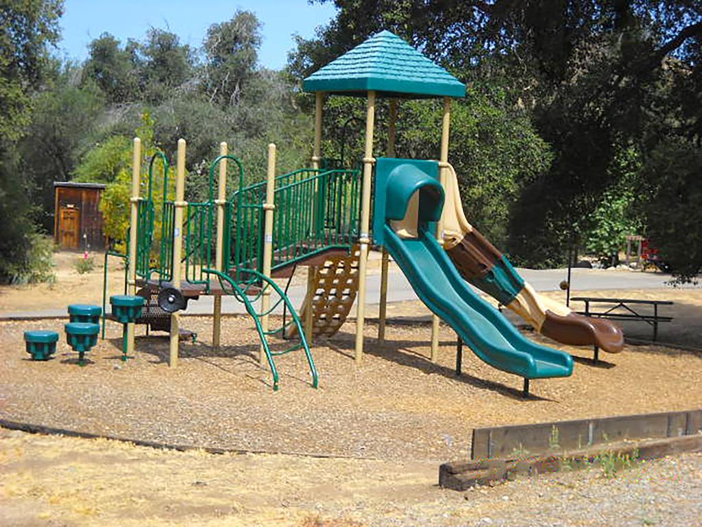 Oakzanita Springs Camping Resort Cabin 1 Descanso Esterno foto